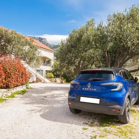 Nyaraló Oleum Family - Free Zlatni Rat Parking *